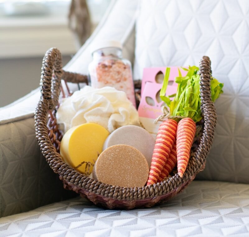 brown and white wicker basket with fruits